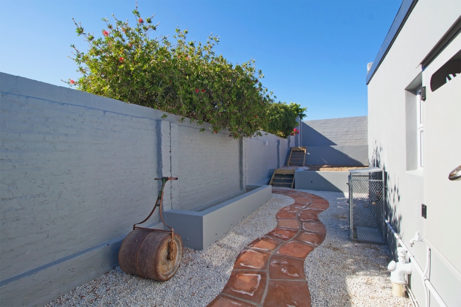 To Let 3 Bedroom Property for Rent in Sunnydale Western Cape